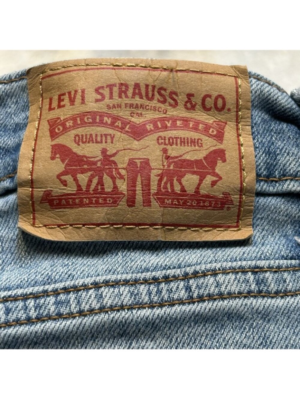 Levi's Wedgie Straight Jeans Womens 30 Light Wash High Rise Distressed Denim - Picture 4 of 16